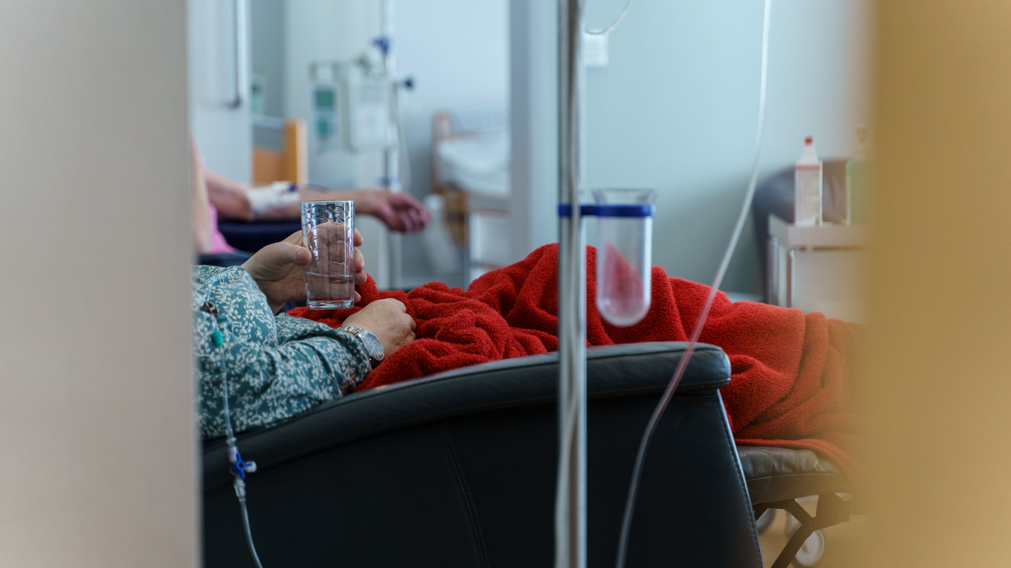 Moderner Therapiebereich für ambulante onkologische Behandlungen.