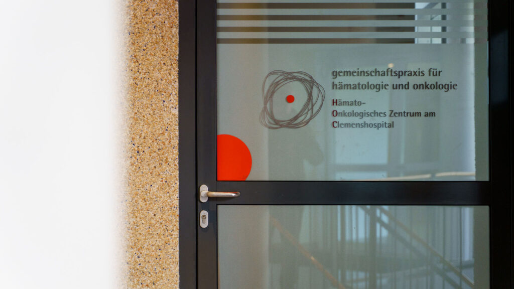 Eingang zur Praxis im Medical Center Düesbergweg