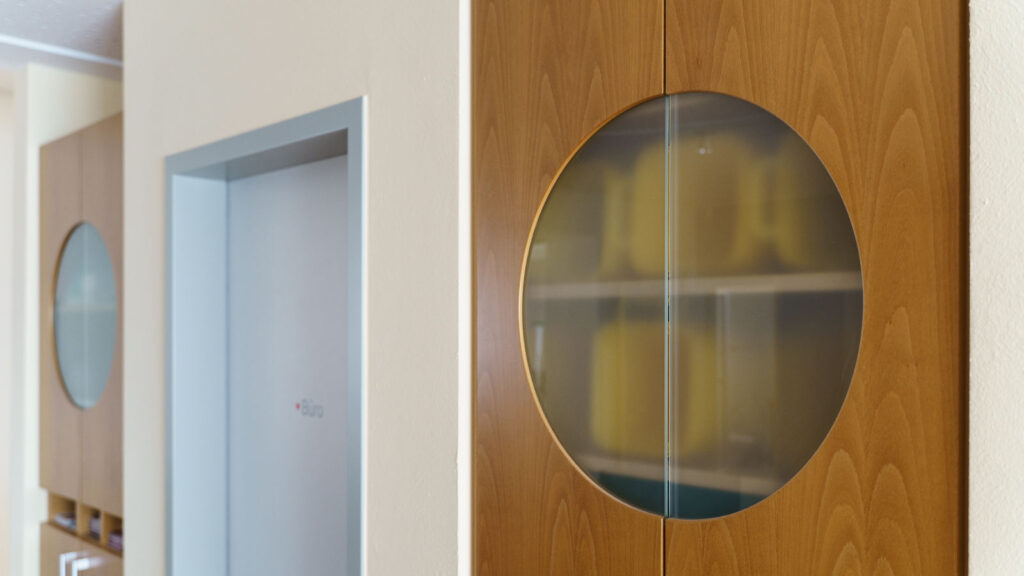 Detailansicht einer Vitrine